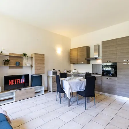 Sweet - Beautiful Apartment, Free Wi-fi Apartament Arona